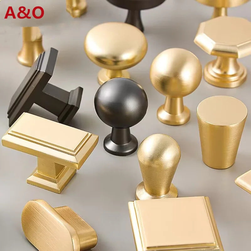 Single-Hole Zinc Alloy Cabinet Knob – Brushed Gold & Antique Copper | Modern Design