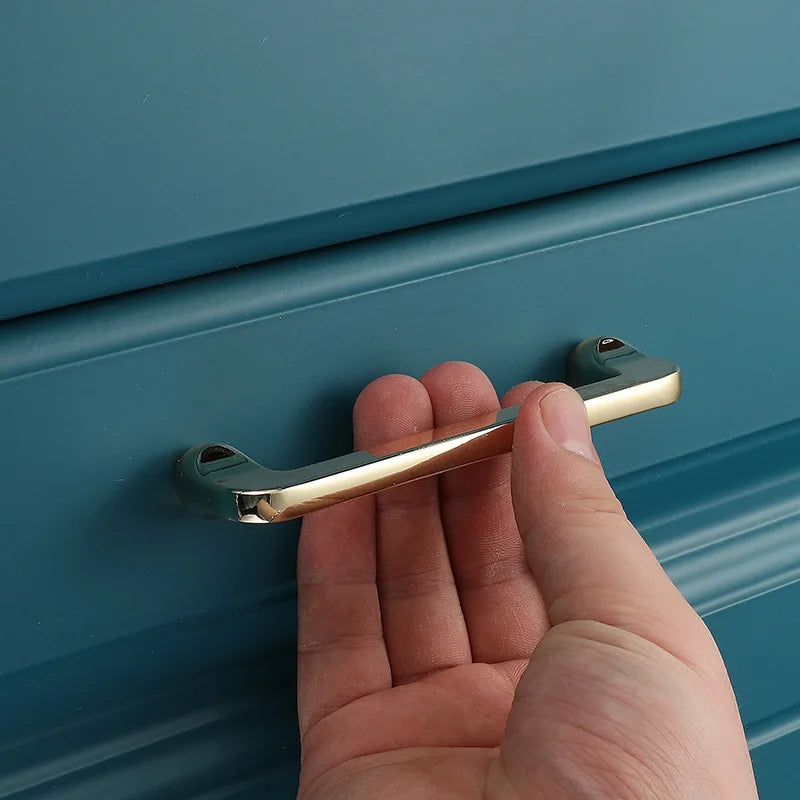 Bright Gold Zinc Alloy Cabinet Handle – Modern Door Knob & Drawer Pull | Home Hardware